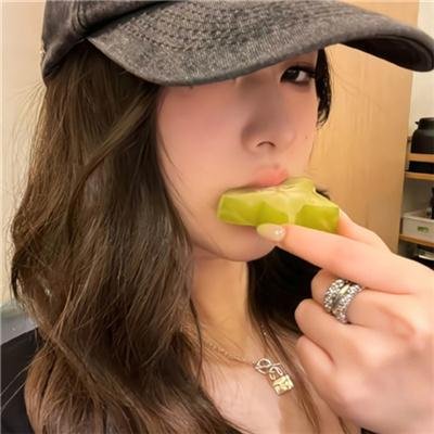 赤裸羔羊
